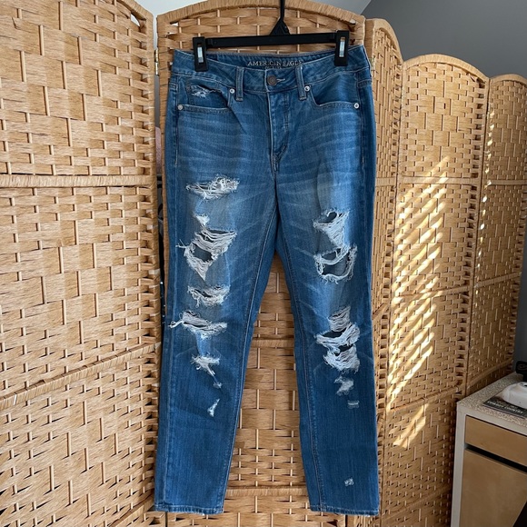 American Eagle boyfriend jeans - Picture 3 of 4